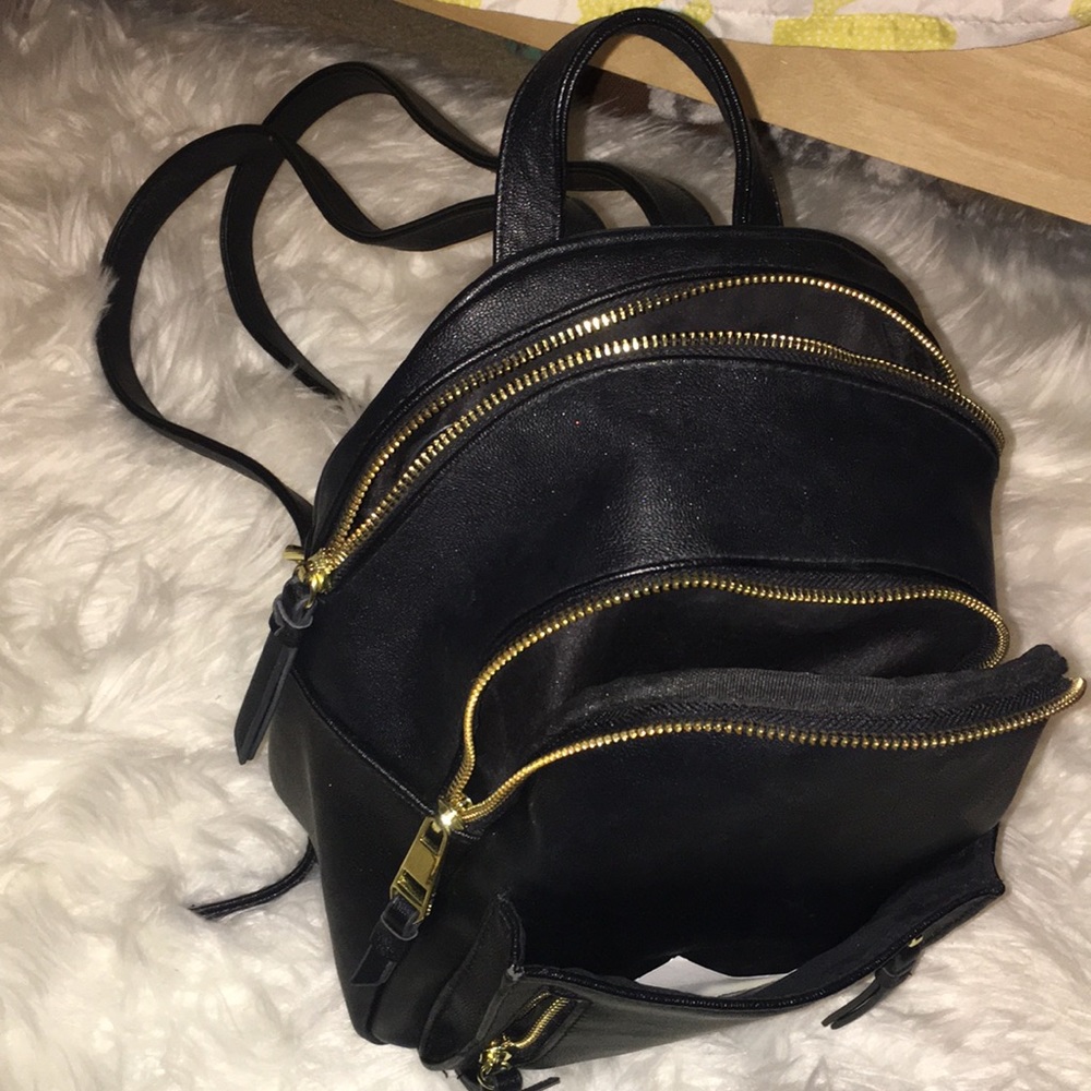 CUTE FASHION BLACK BAG/ backpack - Picture 3 of 3